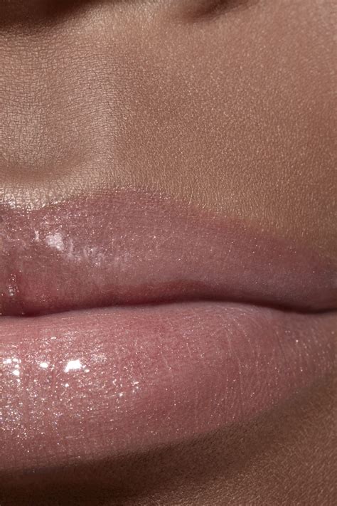 ROUGE COCO GLOSS Moisturizing glossimer 722 .